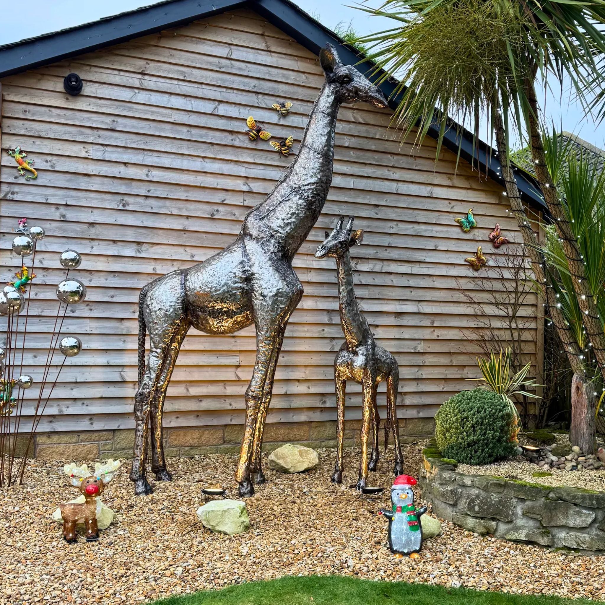 Giraffe Metal Sculpture 11ft