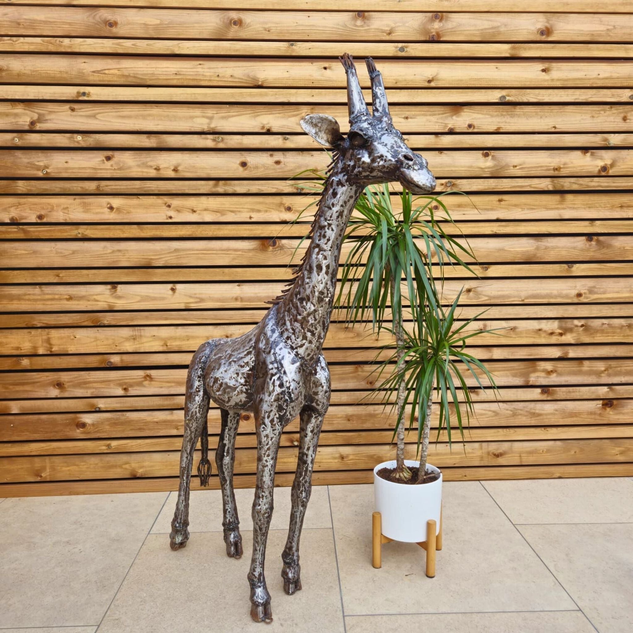 Giraffe Metal Sculpture 4ft