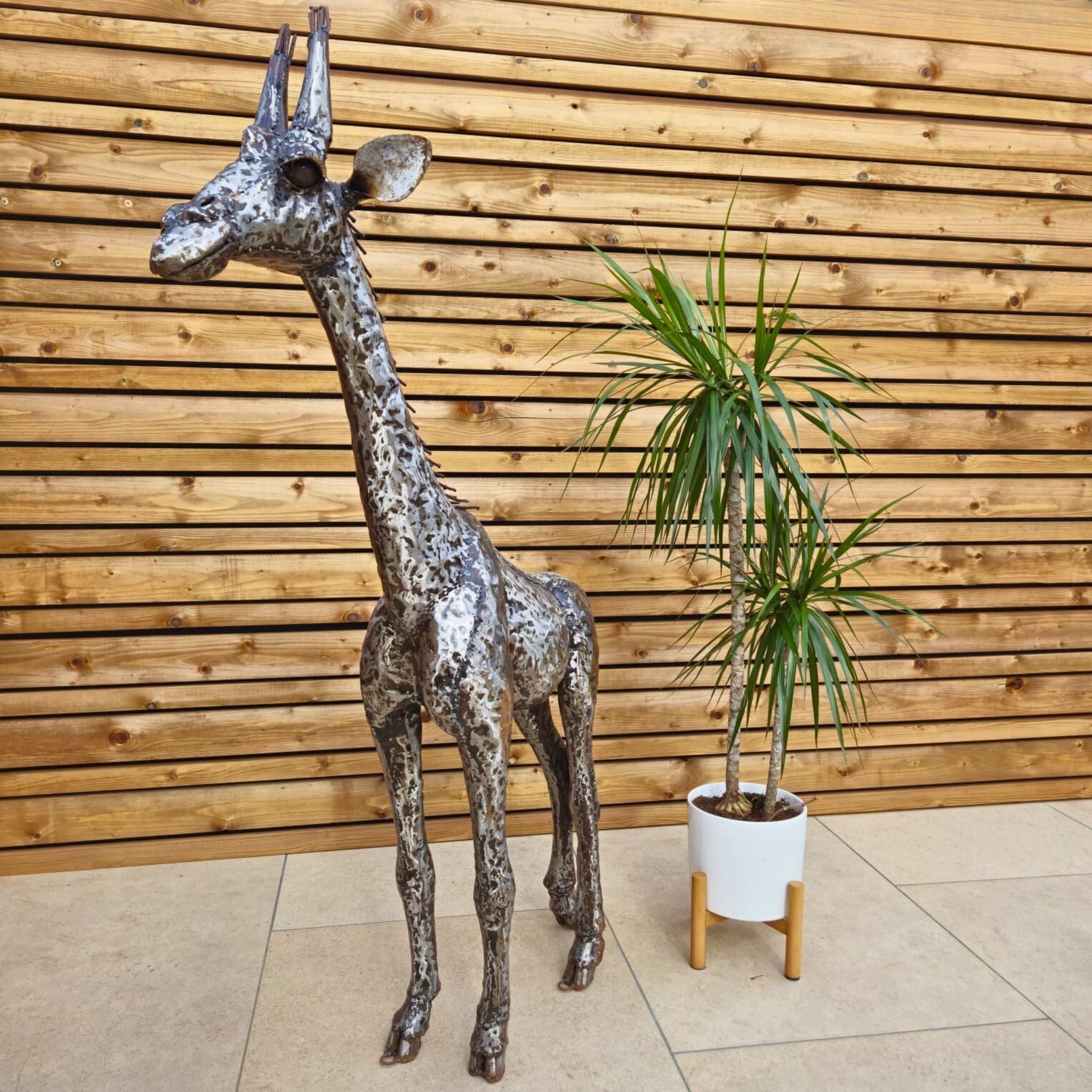 Giraffe Metal Sculpture 4ft