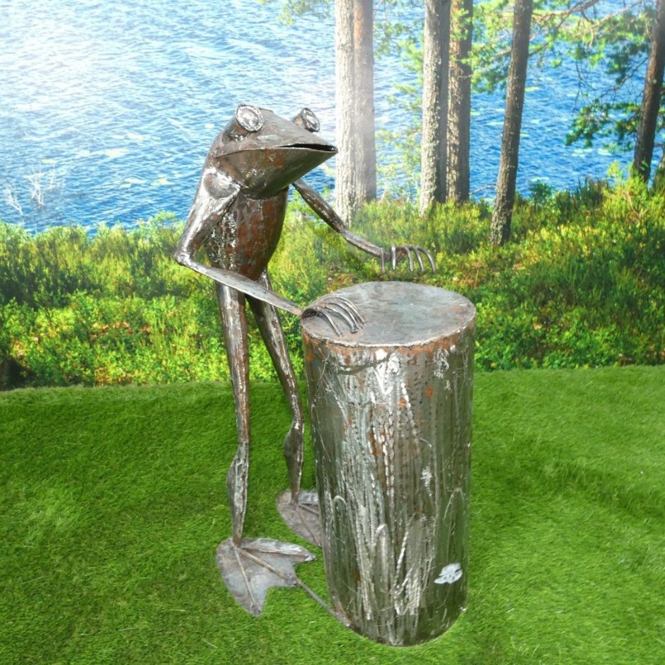 Bongos Frog - Pangea Sculptures