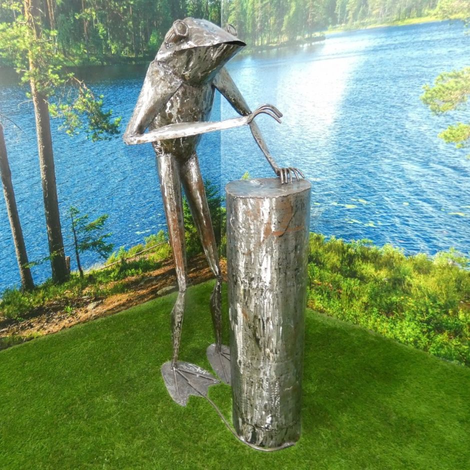 Bongos Frog - Pangea Sculptures