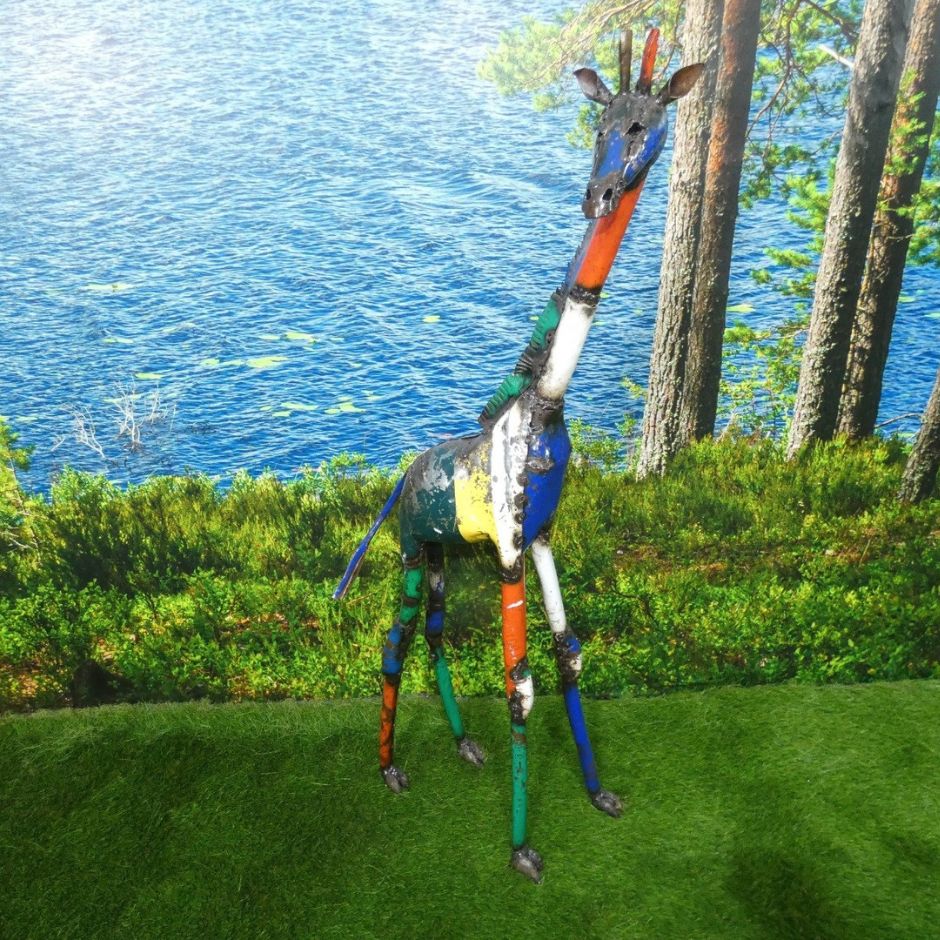 Colourful Giraffe - Pangea Sculptures