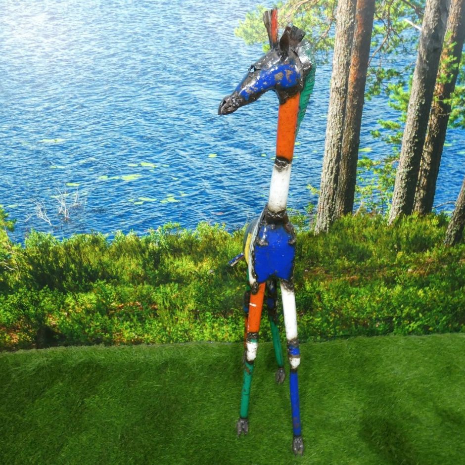 Colourful Giraffe - Pangea Sculptures