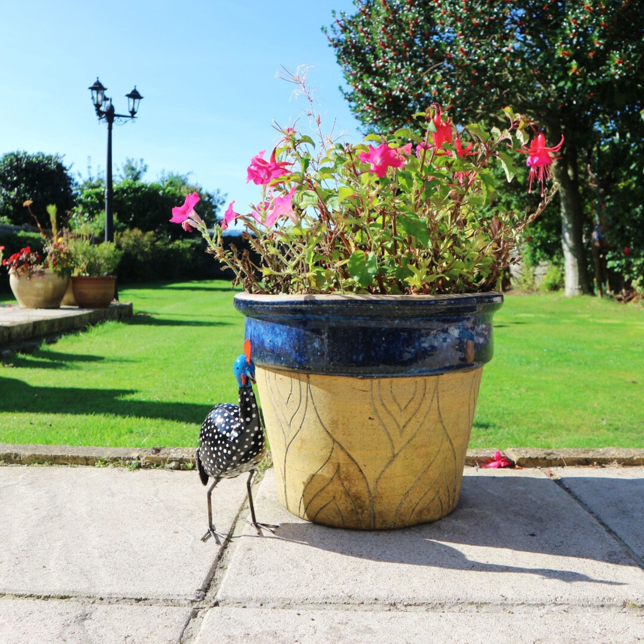 Guinea fowl - Pangea Sculptures